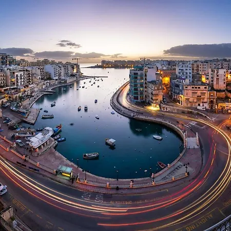 Stunning Seafront Lux Cambridge Wt Pool * Σλιέμα