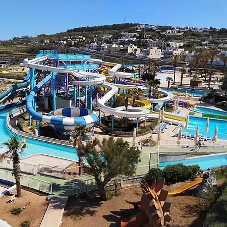 Stunning Seafront Lux Cambridge Wt Pool Apartmán *