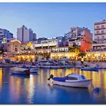 Апартаменты Stunning Seafront Lux Cambridge Wt Pool