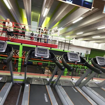 Stunning Seafront Lux Cambridge Wt Pool Apartament