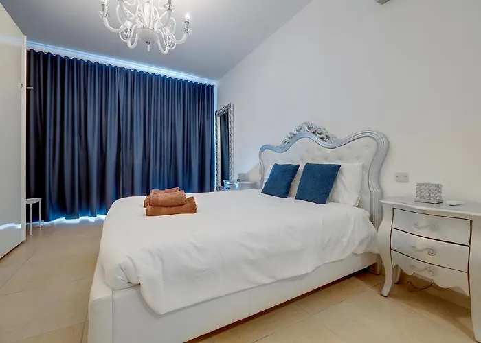 Apartament Stunning Seafront Lux Cambridge Wt Pool