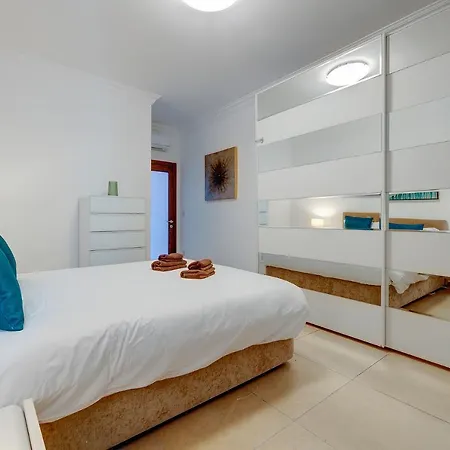 Stunning Seafront Lux Cambridge Wt Pool Lägenhet Sliema
