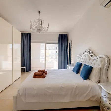 Stunning Seafront Lux Cambridge Wt Pool Sliema